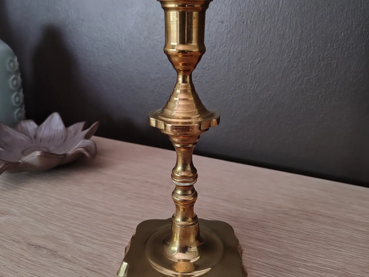 Billede 1 - Flot messing lysestage.
