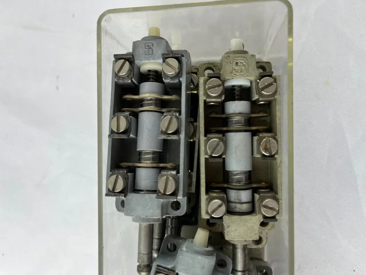Billede 6 - Pneumatic ventil Manifold parti – Spring‑Plunger
