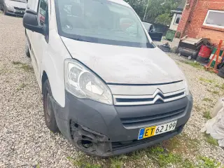  Elingo 1.6 2017 defect turbo. synet  Automatgear 