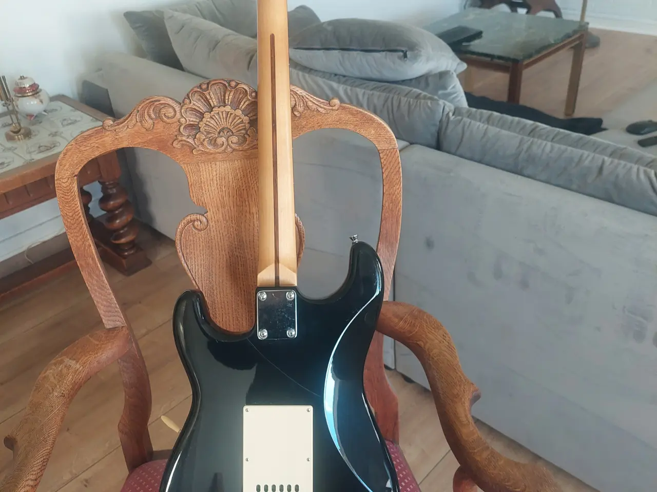 Billede 3 - Bas og guitar 