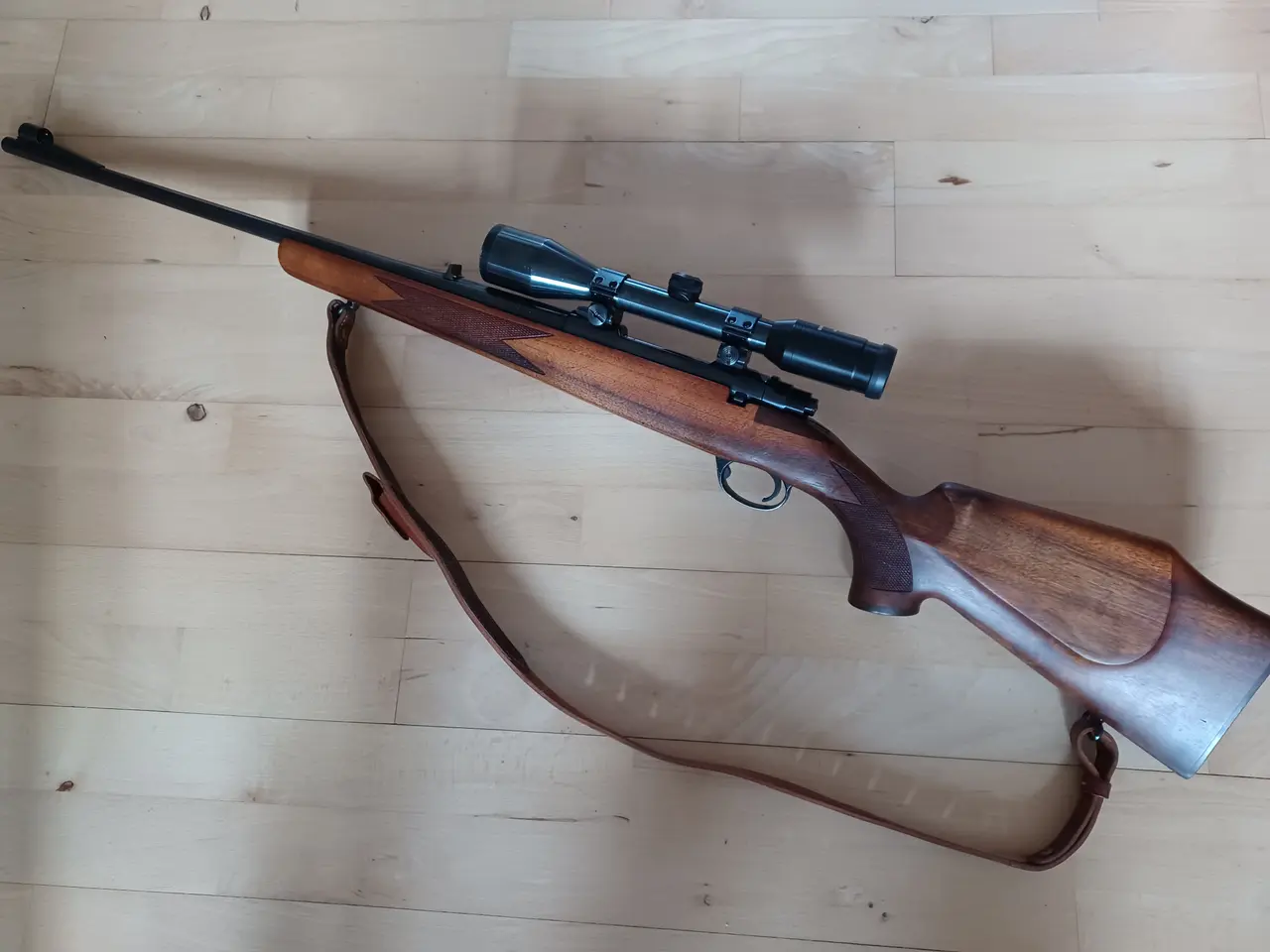 Billede 1 - Husqvarna 1640 jagtriffel kaliber 6,5x55