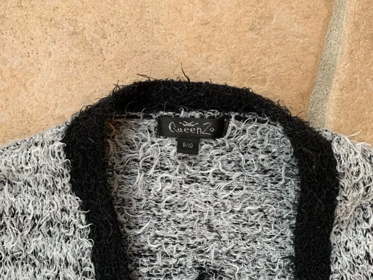 Billede 3 - QUEENZ cardigan str. 9-10 år