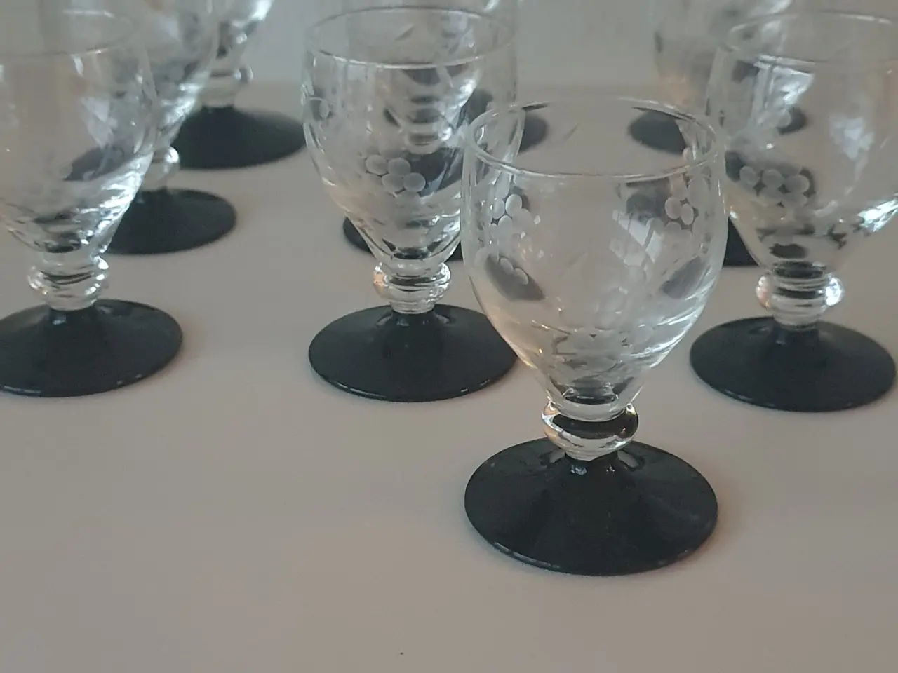 Billede 2 - Gamle snapseglas fra Holmegaard