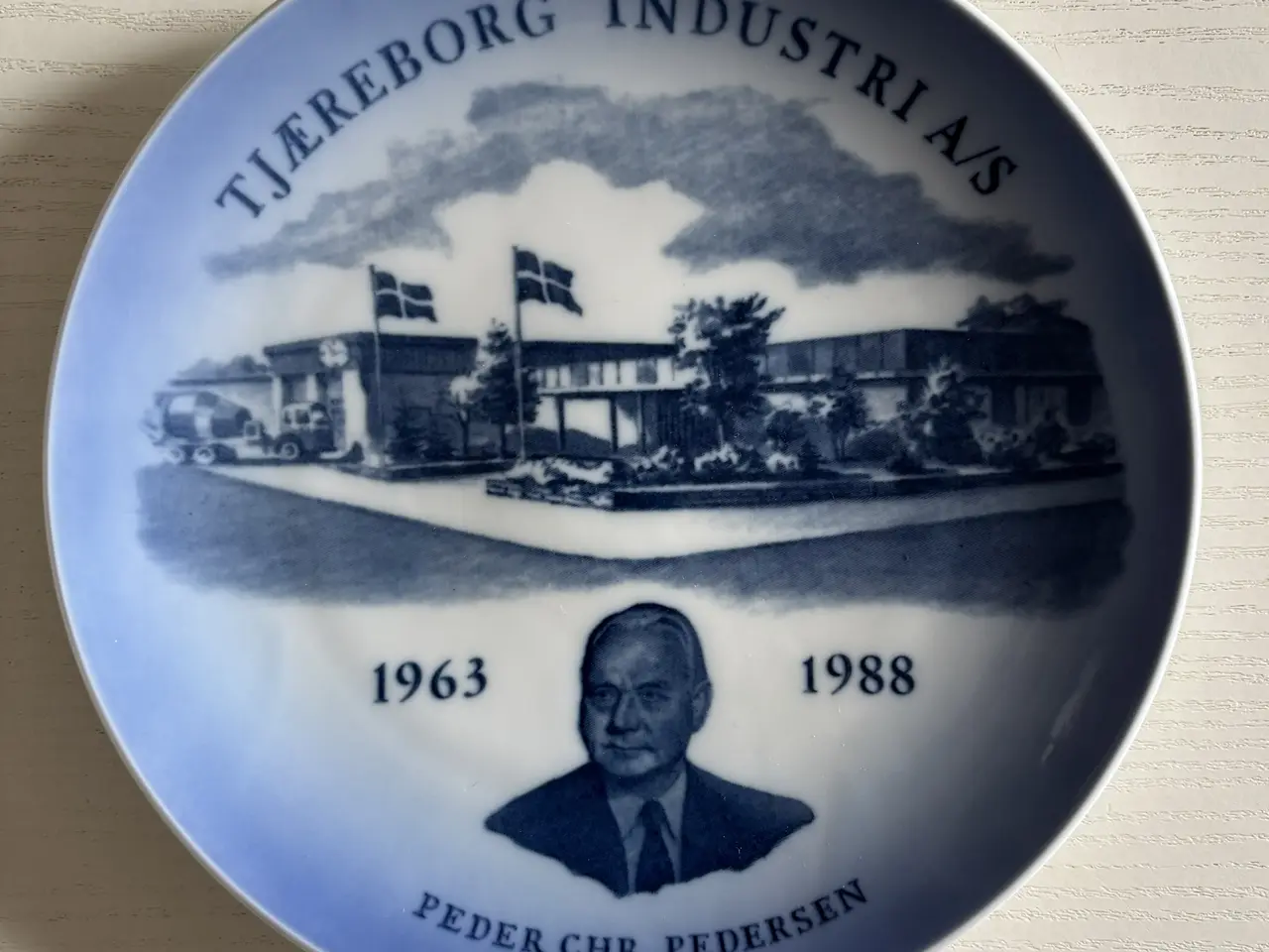 Billede 1 - Platte med Tjæreborg Industri, Royal Copenhagen