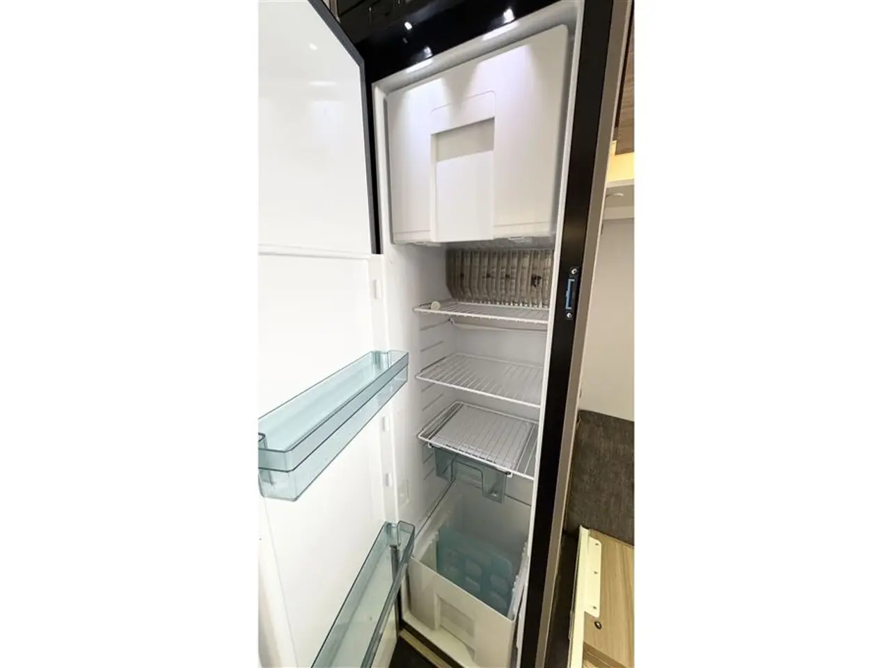Billede 12 - 2015 - Adria Altea 362 4four XH   Enkeltsenge-Lamel-Køje-Mover-Telt