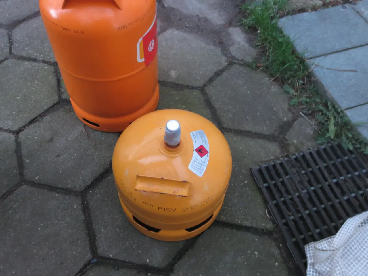 Billede 1 -  Jern 11 kg og 5 kg med gas.