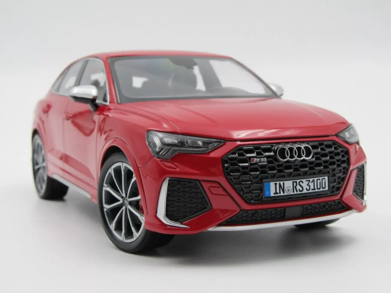 Billede 6 - 2019 Audi RSQ3 Sportback 1:18 MINICHAMPS