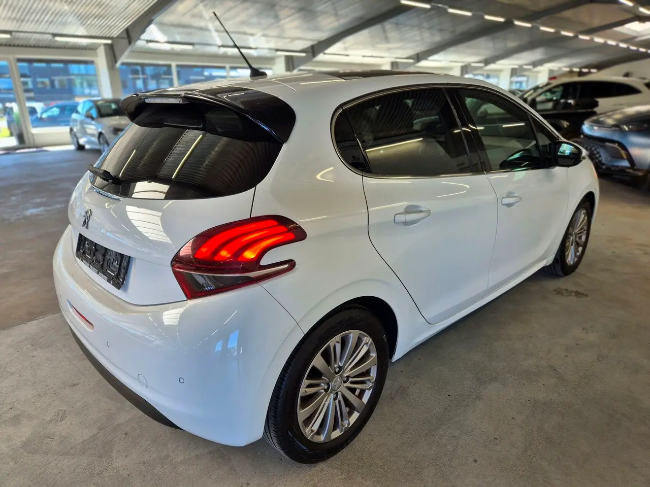 Billede 4 - Peugeot 208 1,5 BlueHDi Infinity 100HK 5d 6g