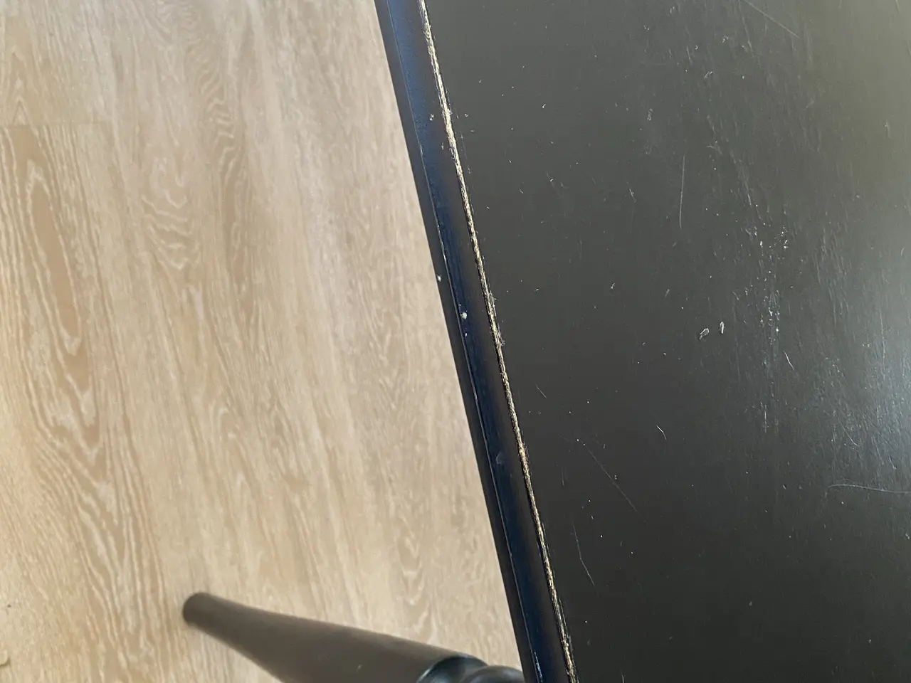 Billede 2 - Sort spise bord med plade fra IKEA