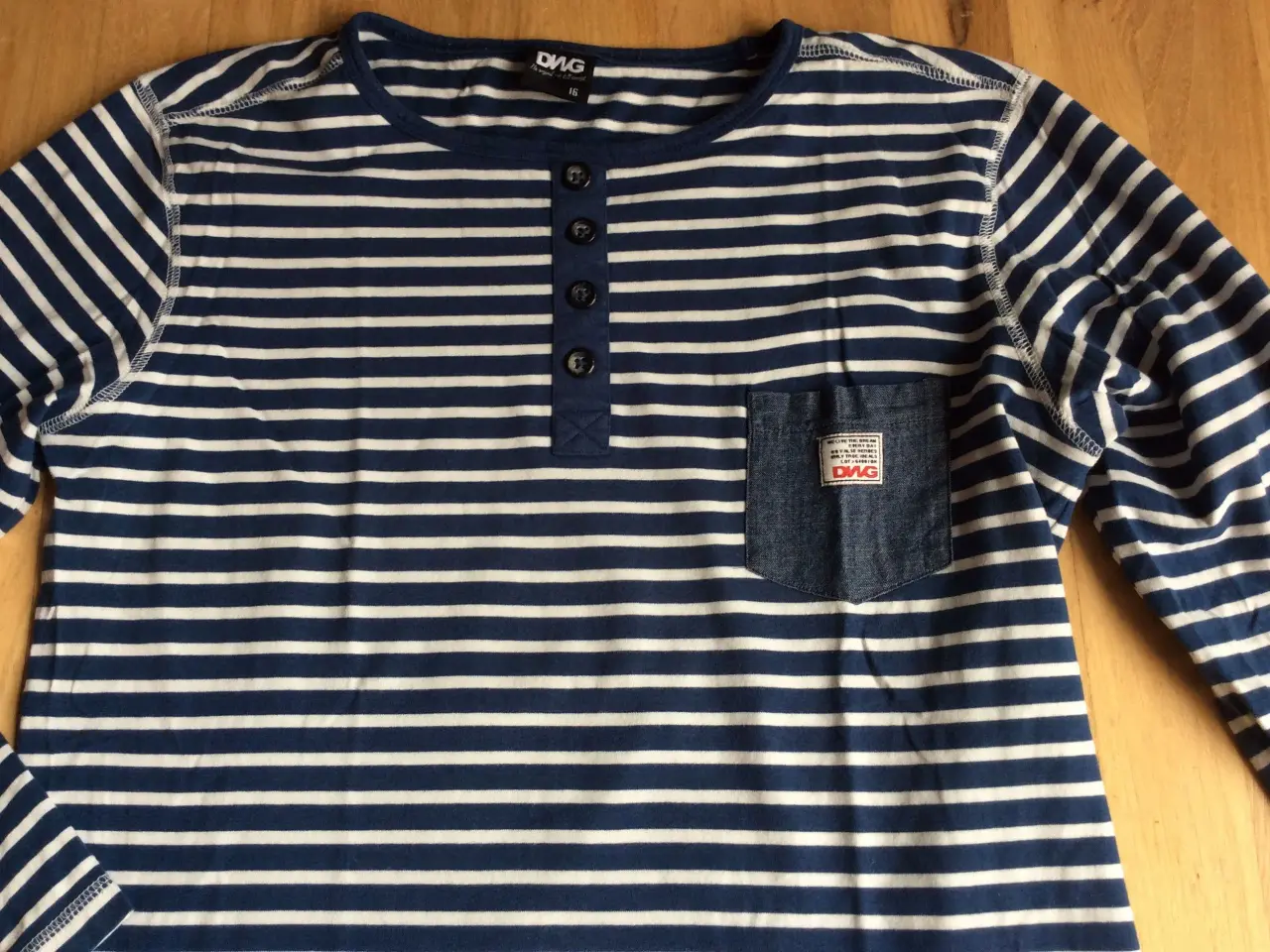 Billede 2 - Stribet bluse