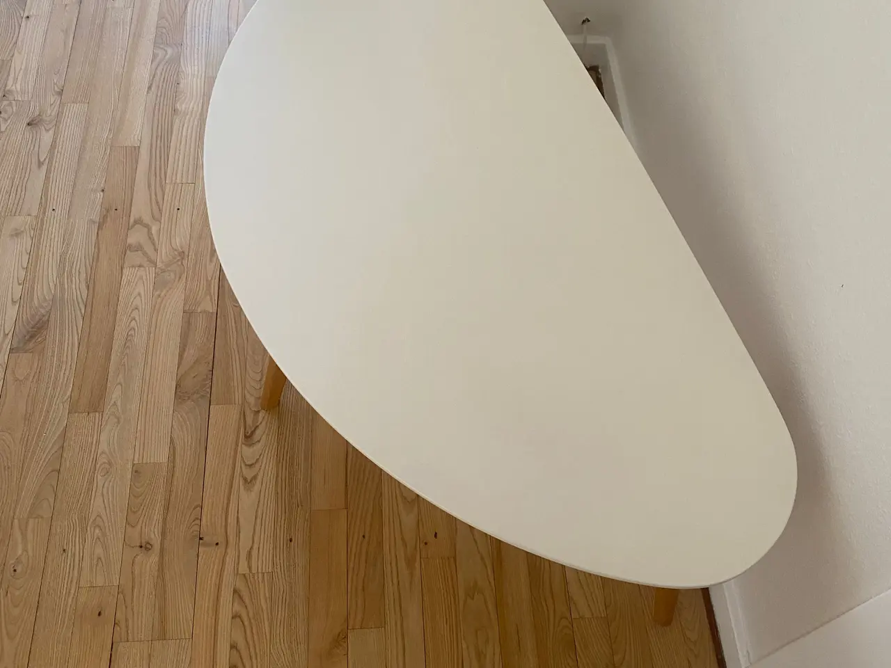Billede 1 - Sofabord i hvid og egetræ