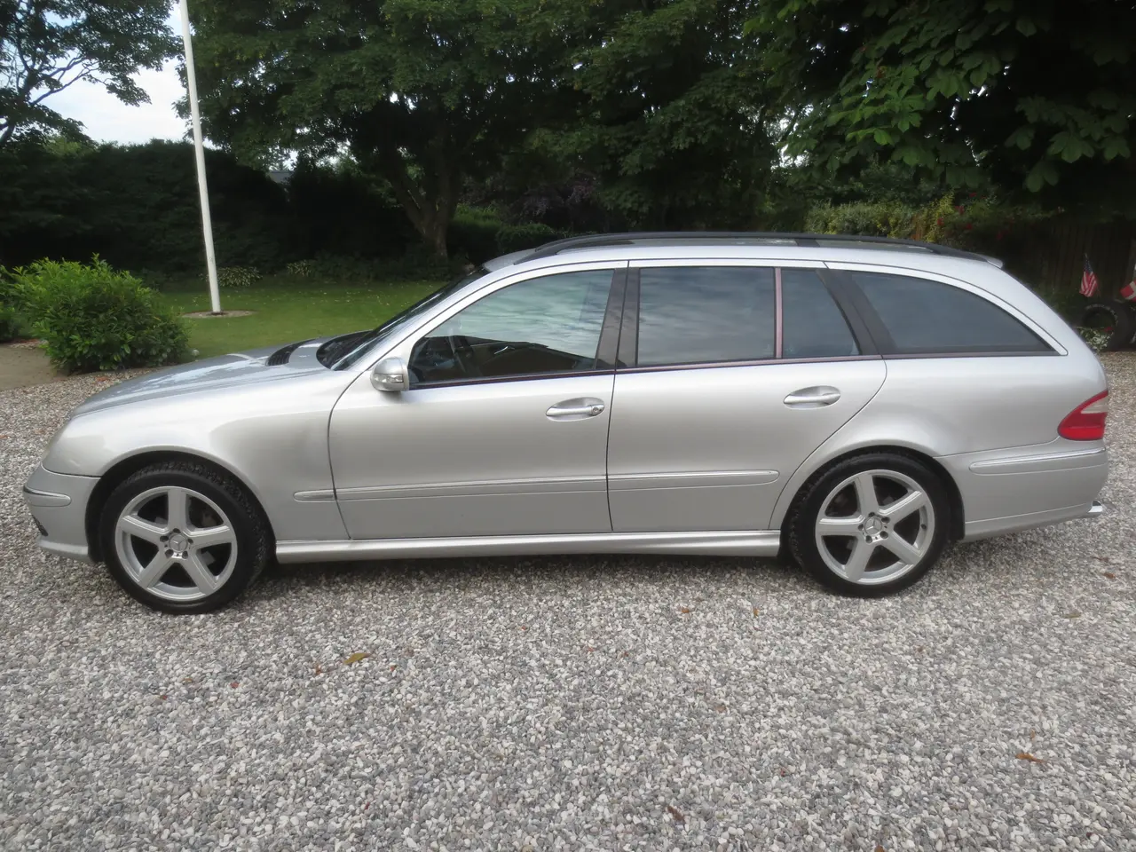 Billede 11 - Pæn Mercedes E 320 3.2 i V6 Aut  