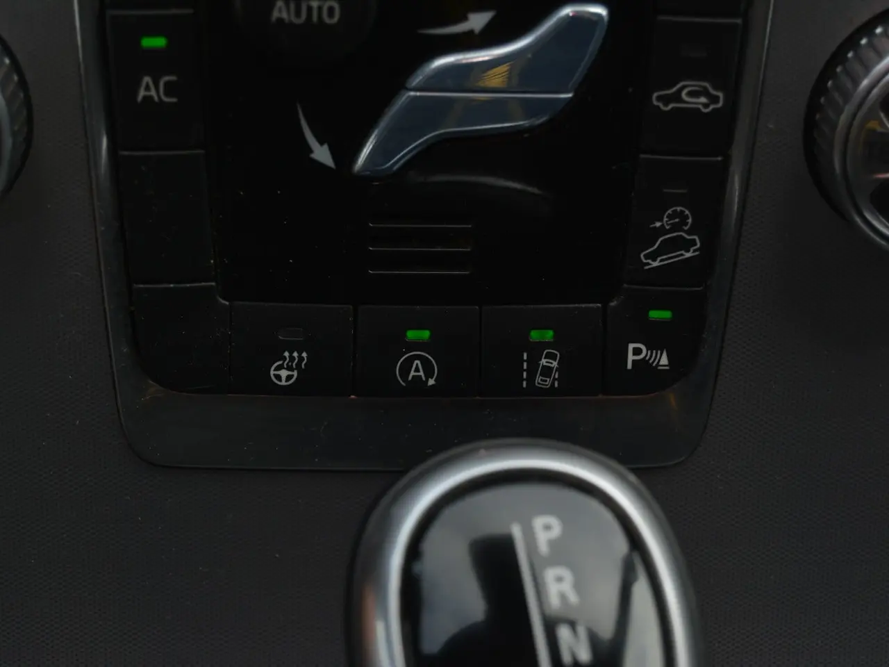 Billede 18 - Volvo XC60 2,4 D4 190 Momentum aut. AWD