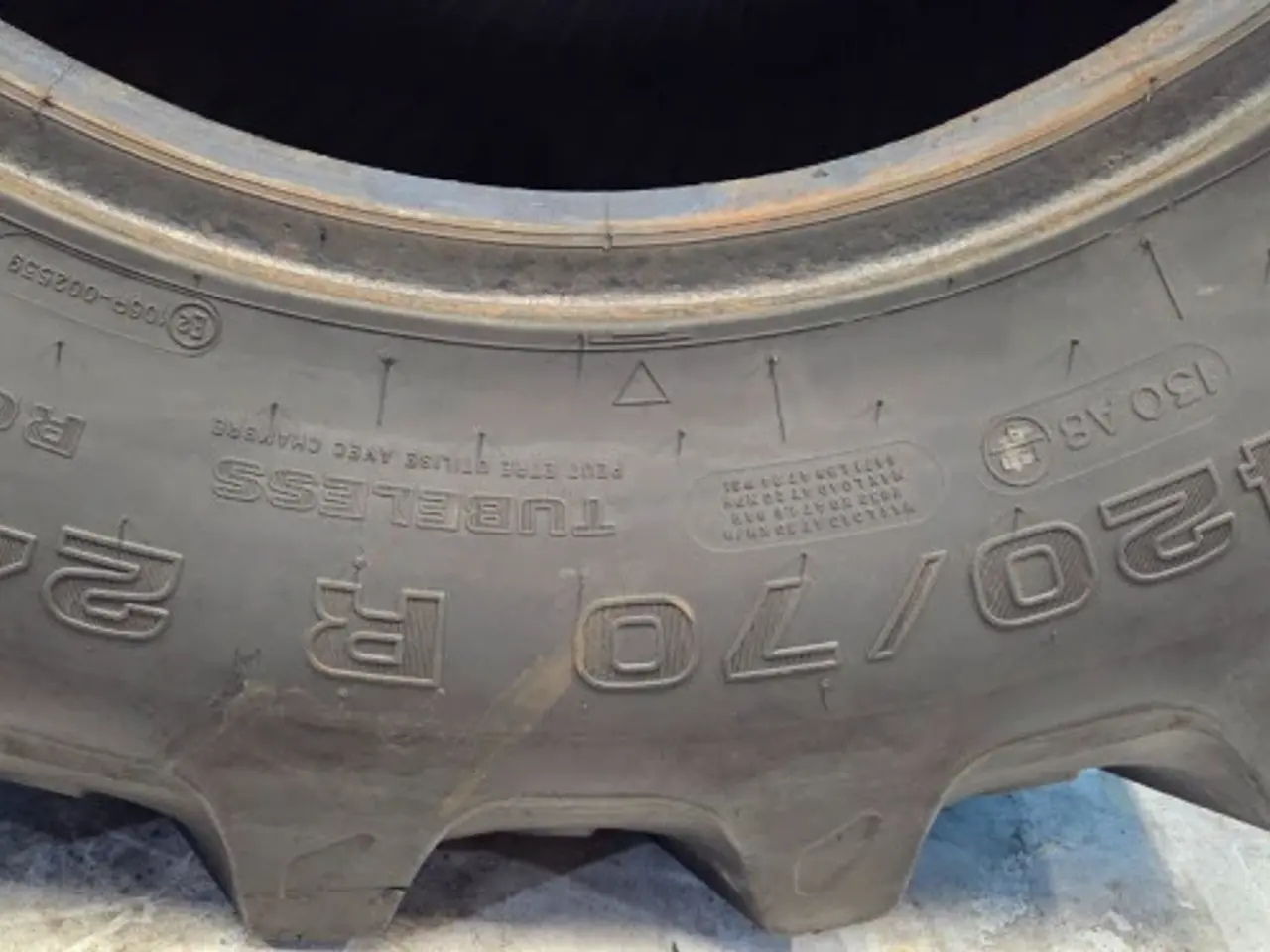 Billede 4 - 24" 420/70R24