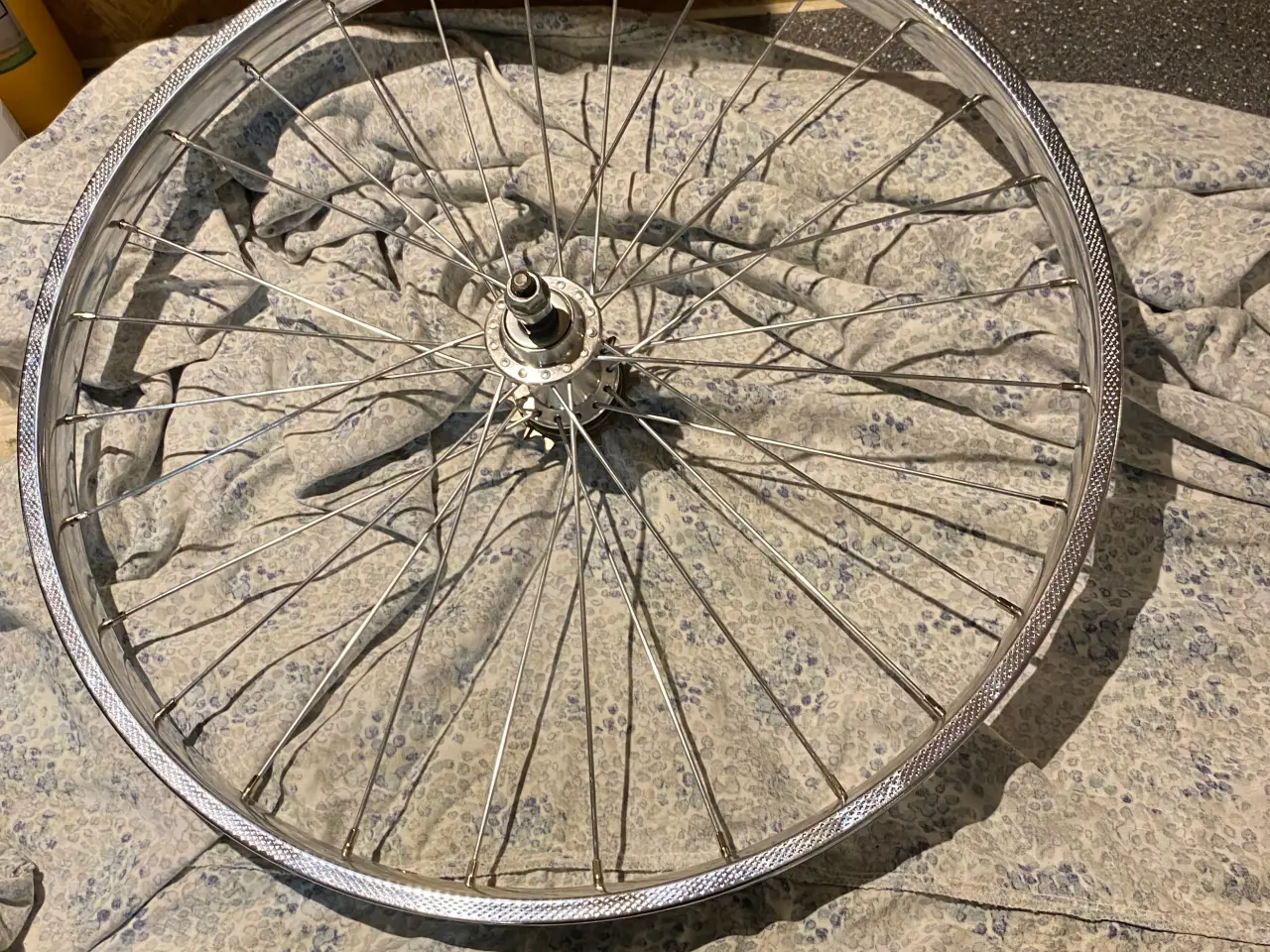Billede 1 - Baghjul med lille nav til Velo solex 