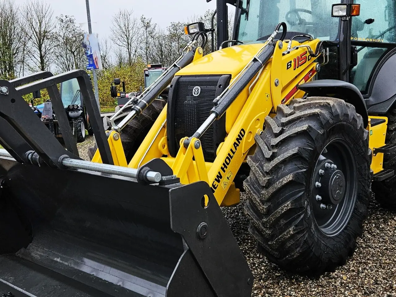 Billede 4 - New Holland B115D / FABRIKSNY - 2025 / Compacttilt & skovlsæt / teleskoparm mv.