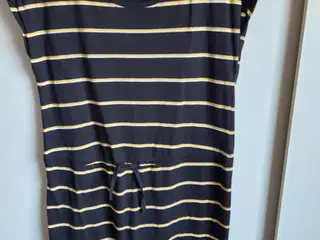 Pæn Only Kjole m gul strib Str M
