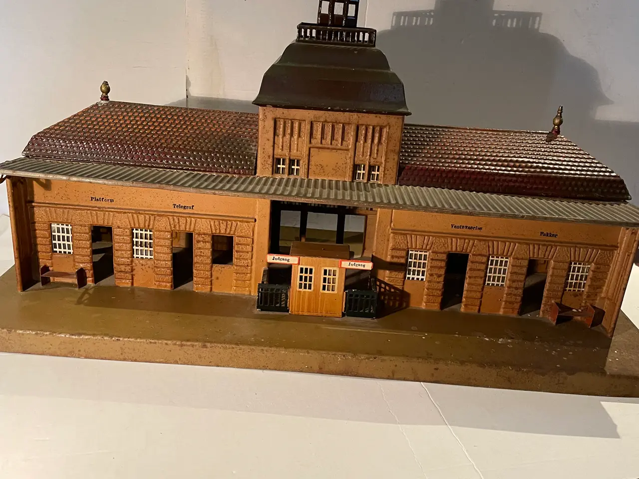 Billede 3 - Gl. Märklin blikstation til spor 0 og 1