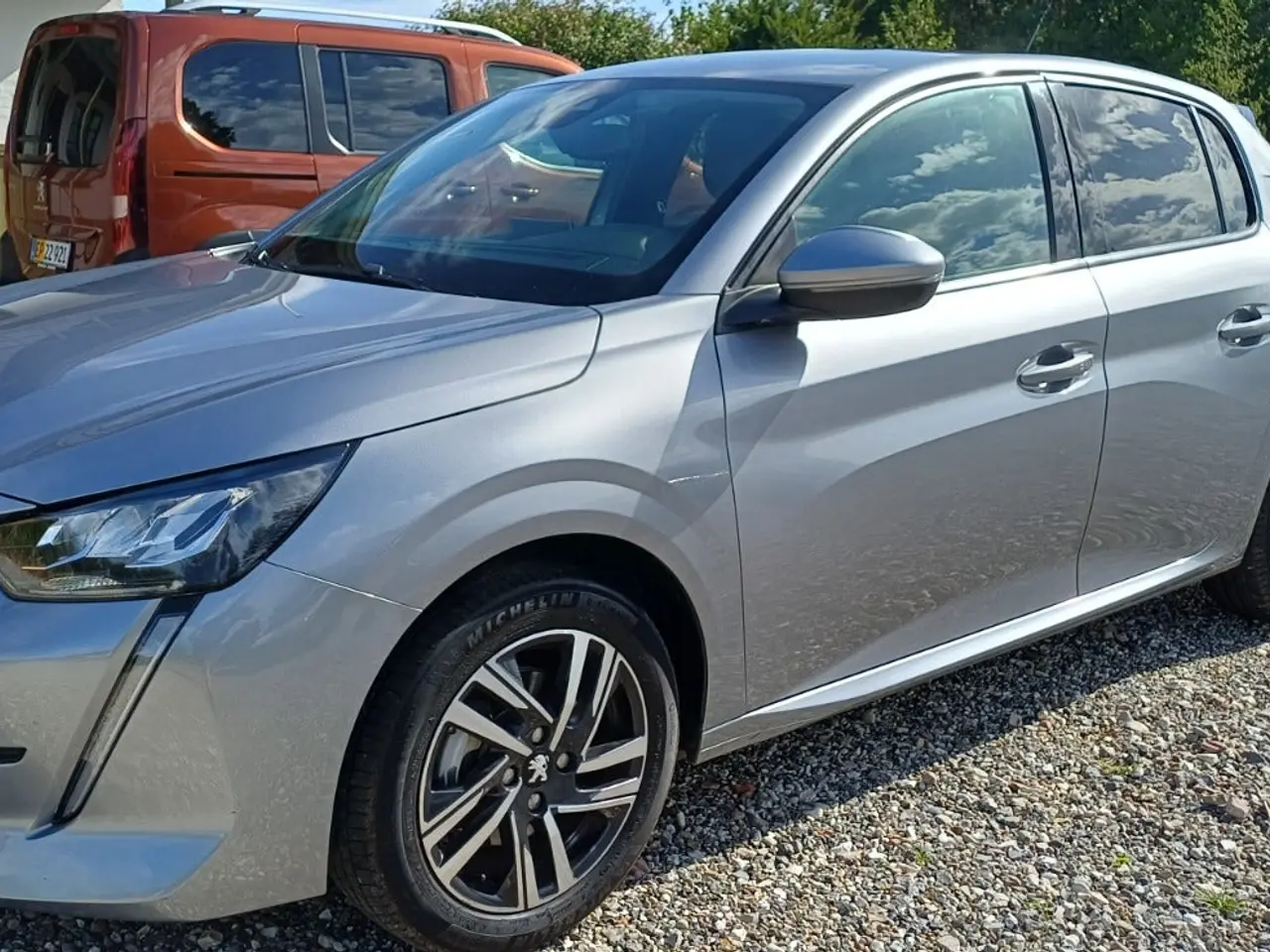 Billede 1 - Peugeot 208 1,5 BlueHDi 100 Allure