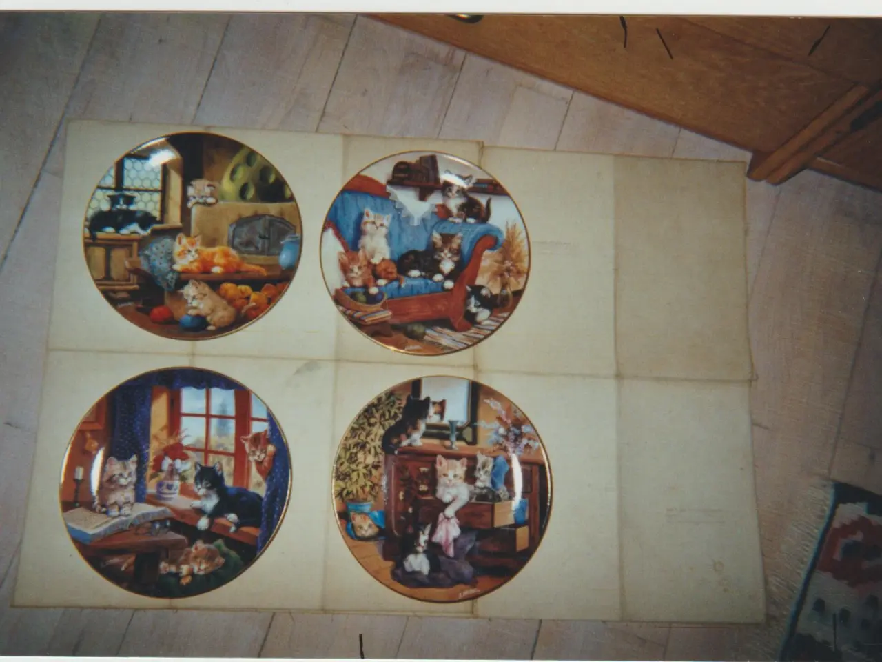 Billede 1 - 4 porcelænsplatter med killinger