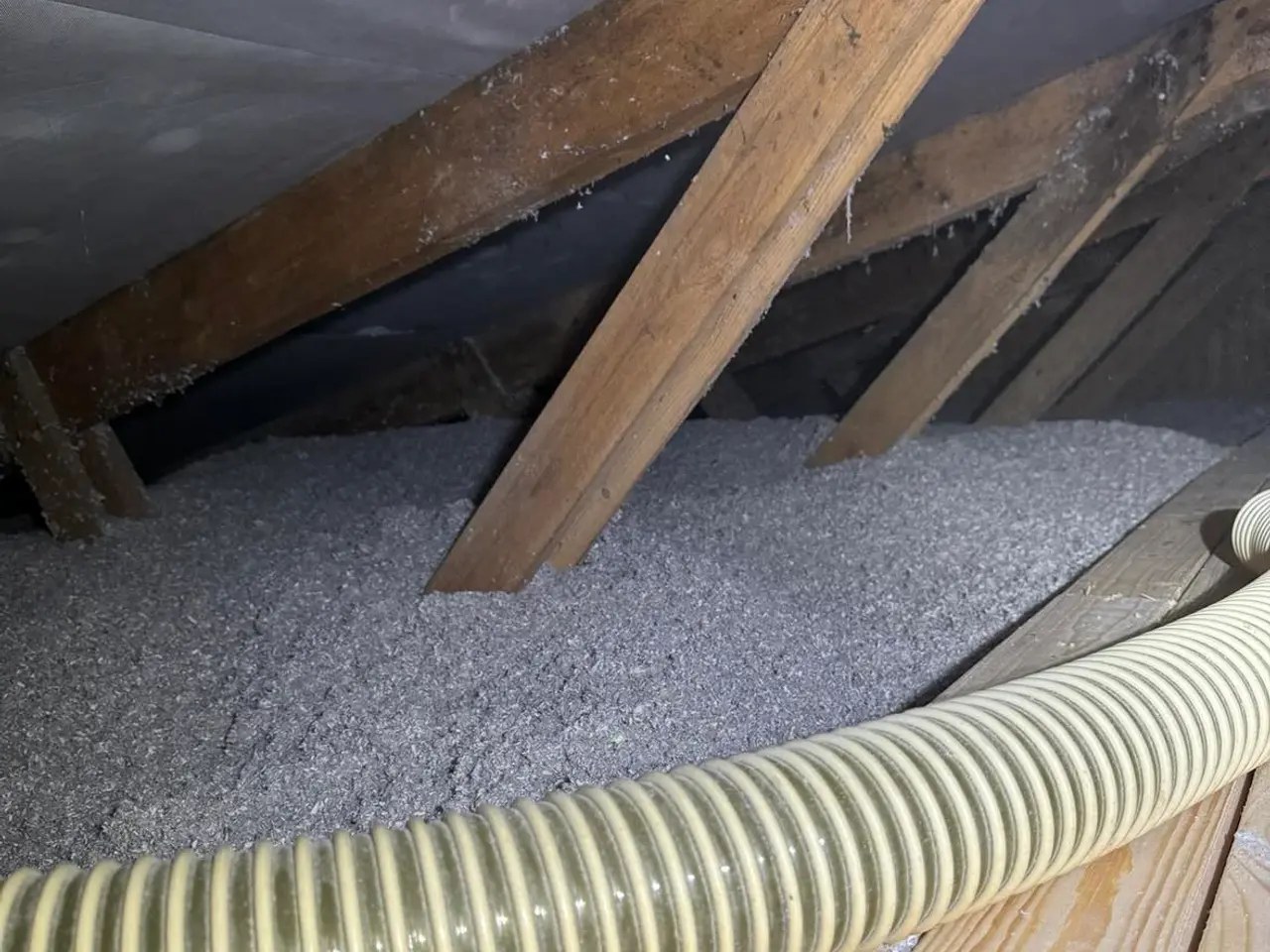 Billede 2 - Papirulds isolering og isoleringsmaskine udlejes.