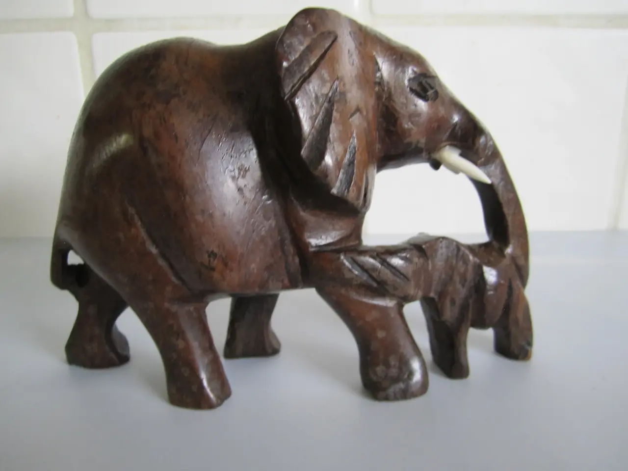 Billede 2 - BYD. ELEFANT med ELEFANTUNGE.