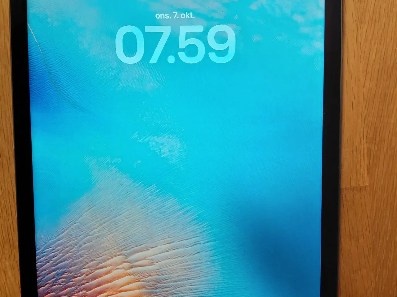 Billede 3 - IPAD 8 32GB wifi, med Logitec tastatur/cover.