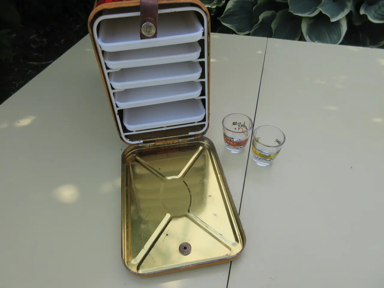 Billede 2 - Retro picnicbord med stole + madkasse ;-)