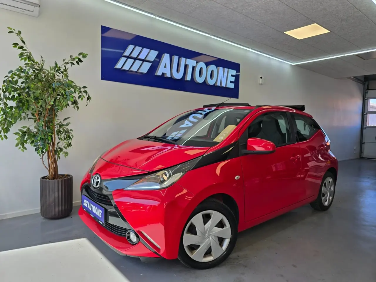 Billede 1 - Toyota Aygo 1,0 VVT-i x-wave Sky