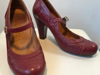 Chie Mihara, pumps, str 37