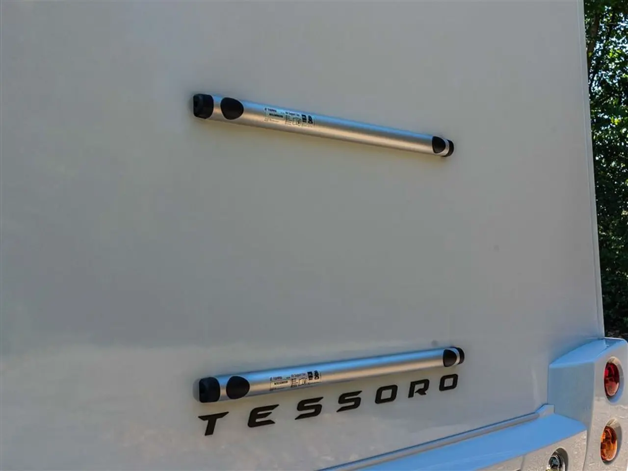 Billede 51 - 2027 - Benimar Tessoro T463 UP Automat gear - Dieselfyr - 12V kompressor køl - 200W solcelle