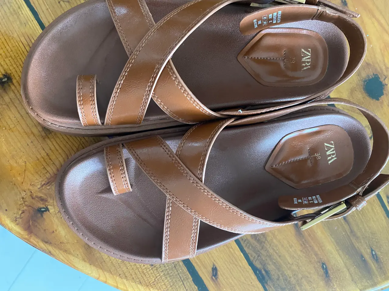 Billede 3 - zara sandal brugt max 5 x