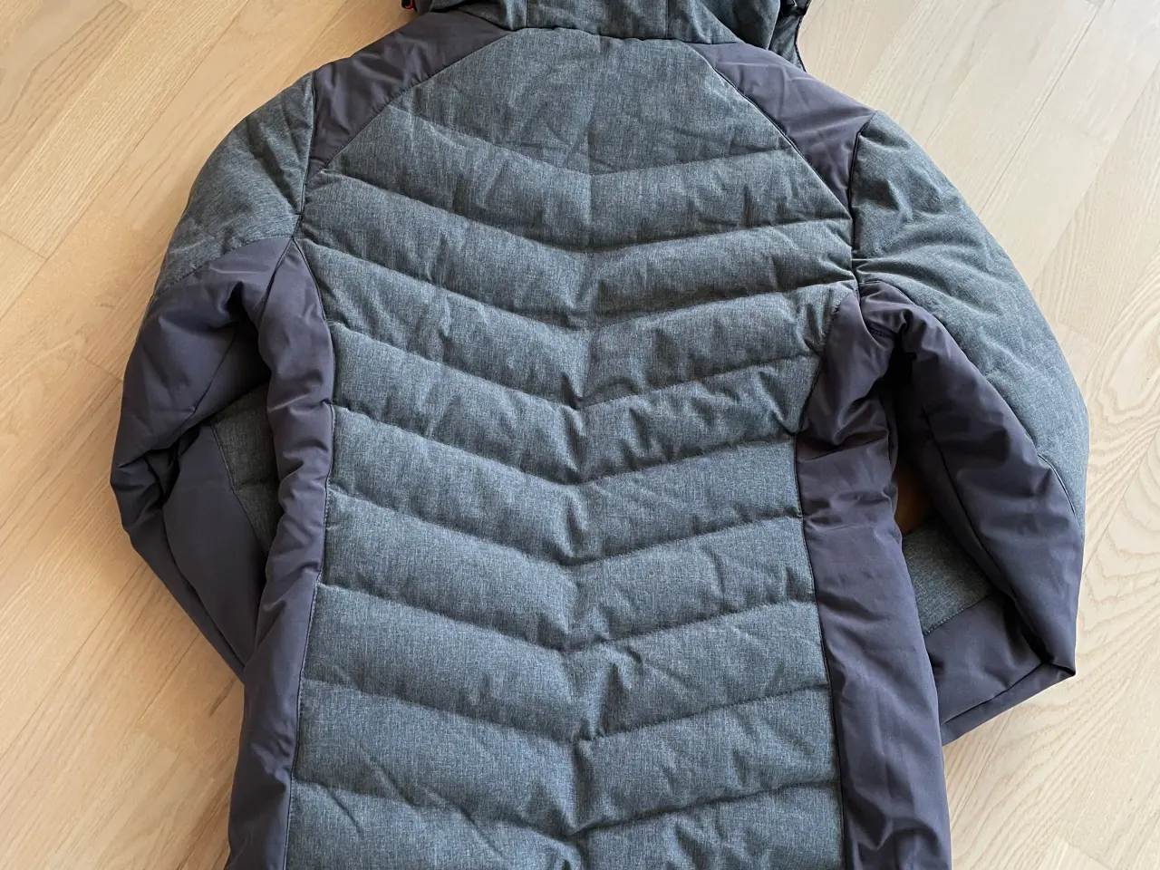 Billede 2 - NANOK VINTER- OG SKIJAKKE STR. 36