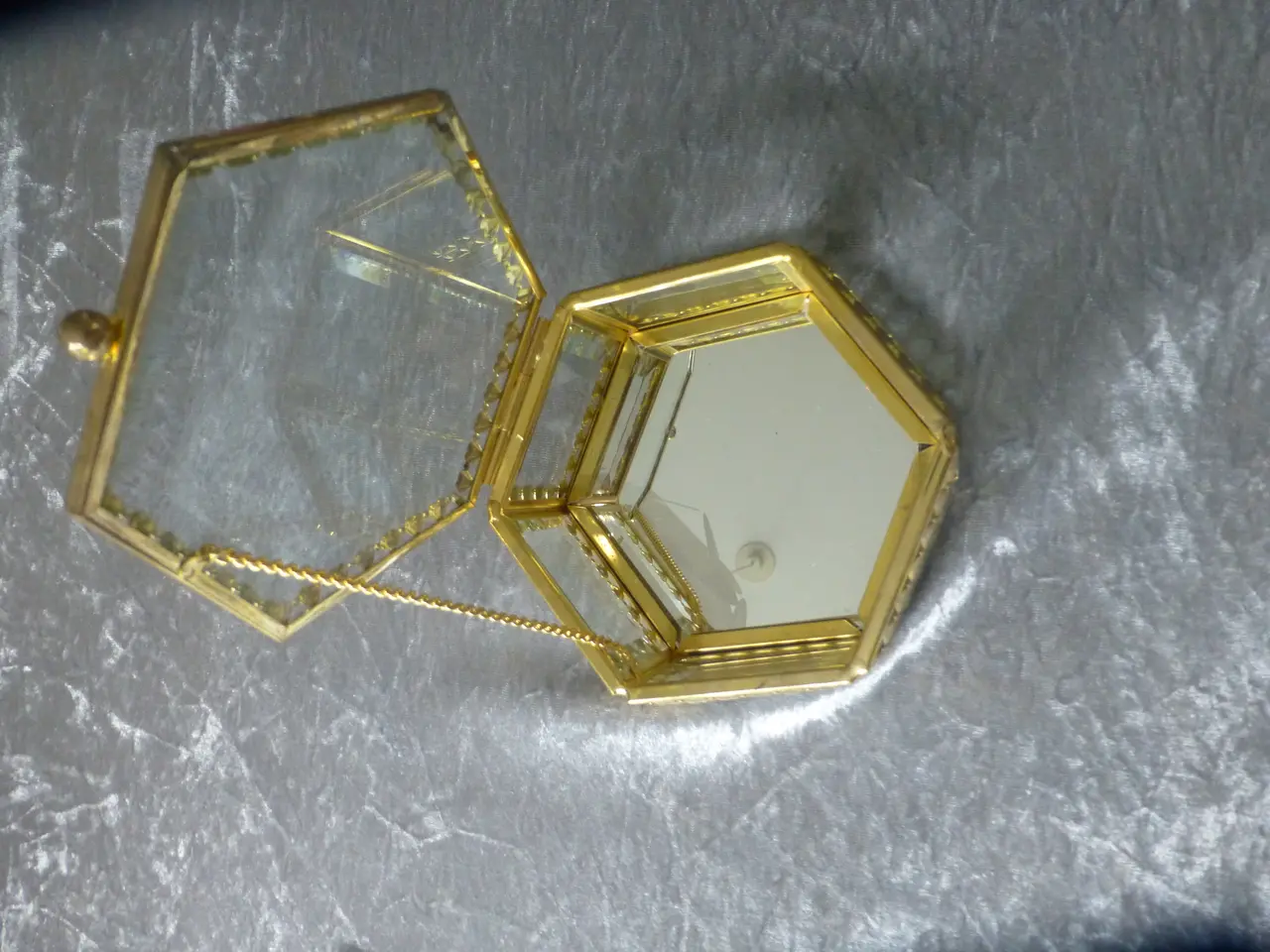 Billede 1 - Smykkeskrin i Glas og "Guld" 6 kantet
