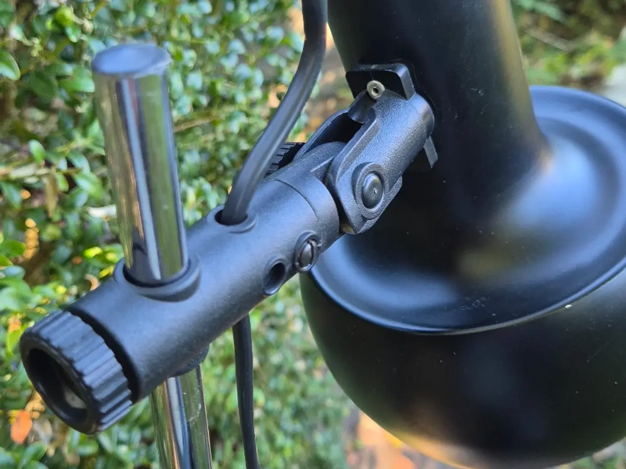 Billede 9 - Gulvlampe med to sorte spot