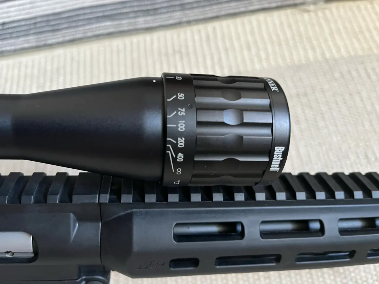 Billede 10 - Smith And Wesson salonriffel Cal. 22 halvautomat. 