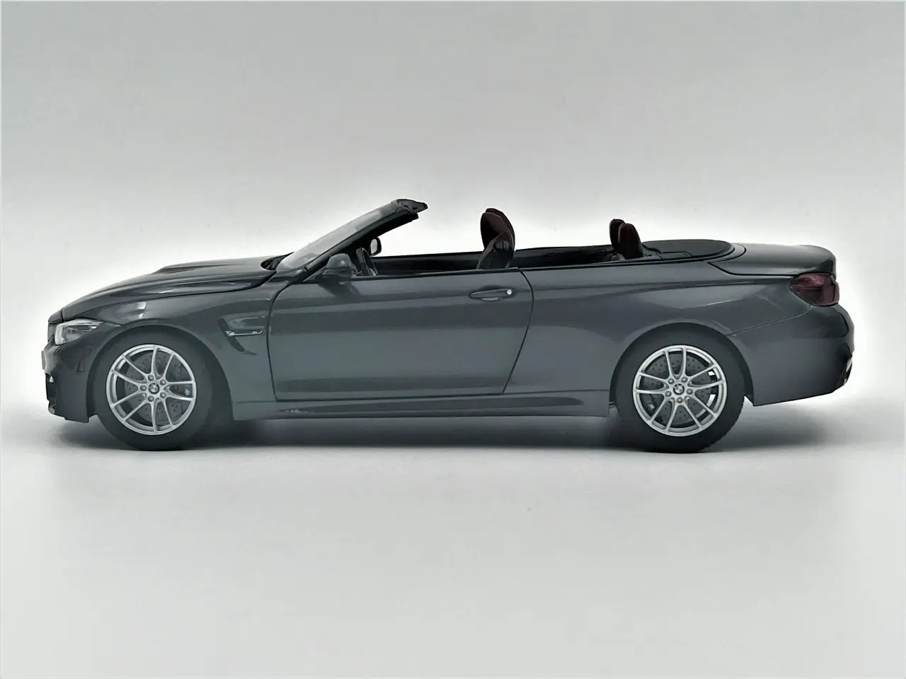 Billede 3 - 2015 BMW M4 Cabriolet 1:18