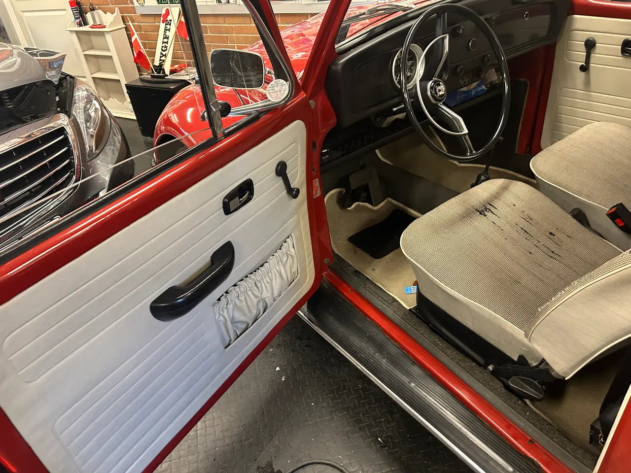 Billede 14 - VW 1300 L Aut med træk i fin stand