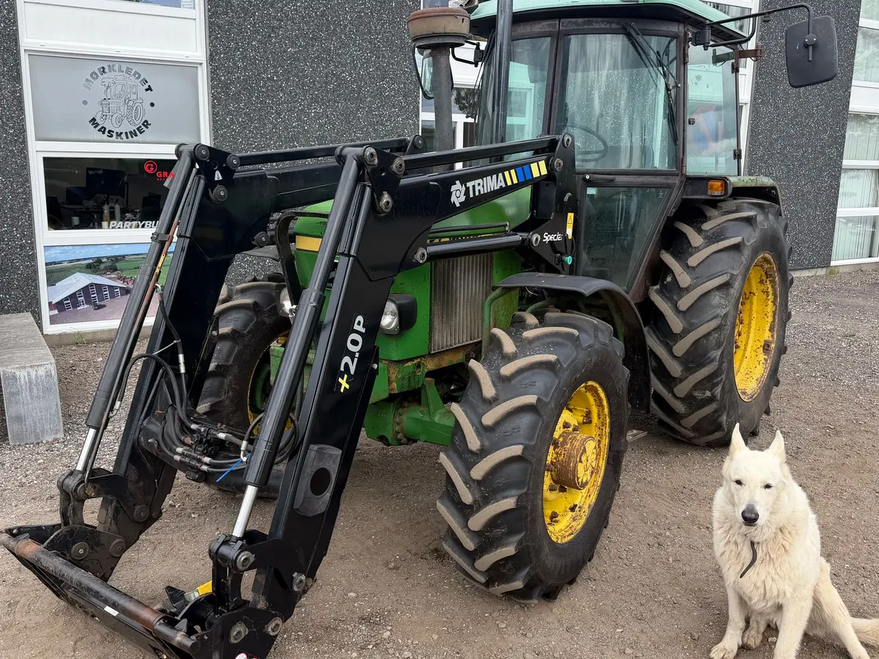 Billede 1 - John Deere 2140 med frontlift Fin stabil traktor