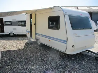 2001 - Adria Unica A 430 PH Meget pæn og velholdt og perfekt til elbiler.