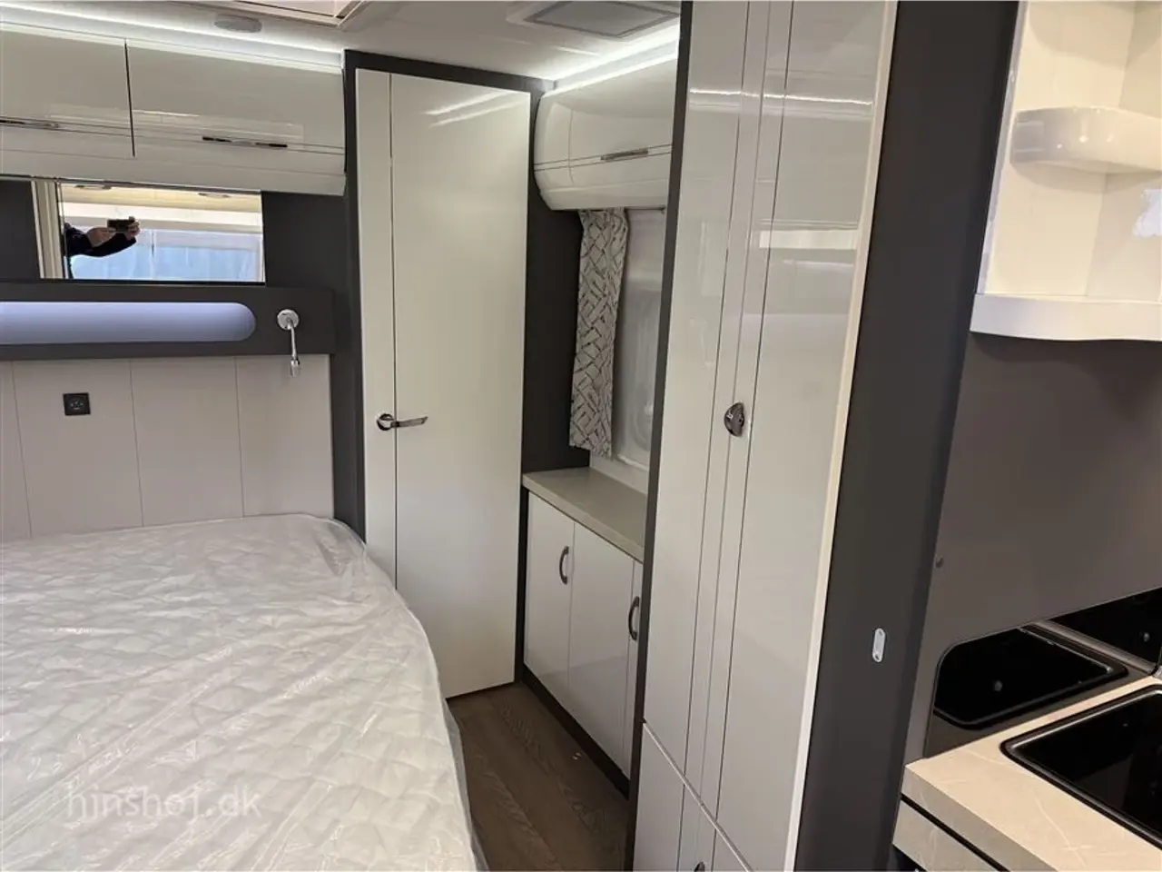 Billede 13 - 2025 - Hobby Excellent 540 WFU Dejlig vogn med rundsidegruppe og franskseng fra Hinshøj Caravan A/S