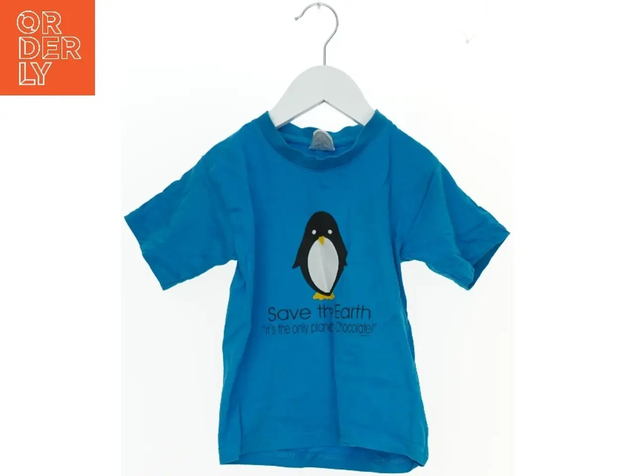 Billede 1 - Blå T-shirt med tryk fra B&C (str. 104)