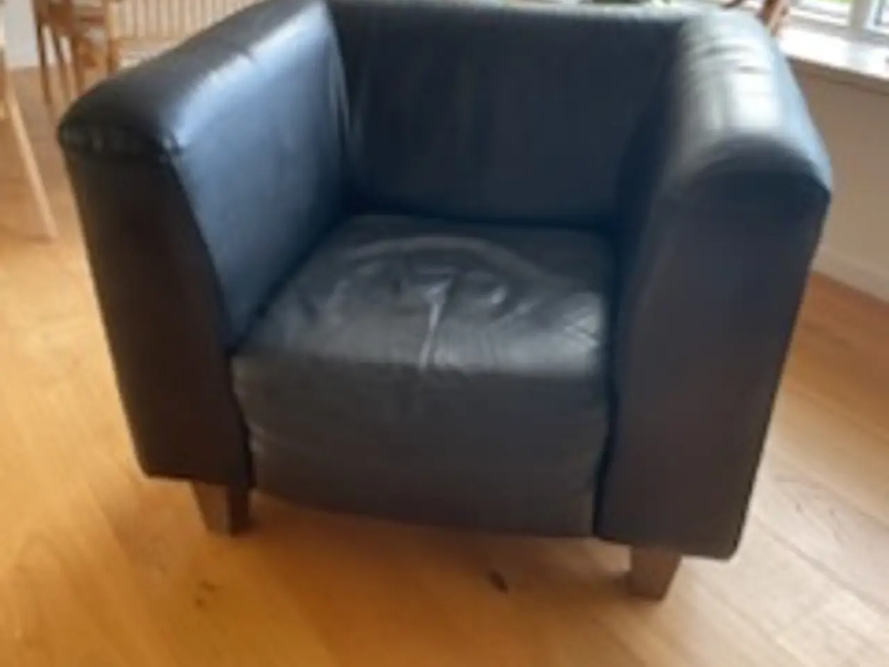 Billede 4 - 3 Personers sofa og stol i læder