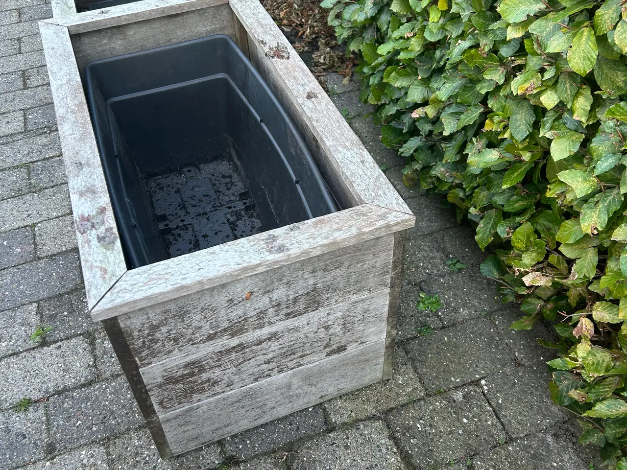 Billede 1 - Plantekasser i hårdt træ