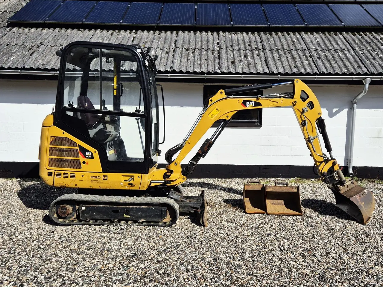 Billede 1 - Caterpillar 301.7D / nyere Tiltman og skovlsæt / 3800 timer og årgang 2016