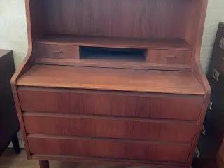 Teak chatol