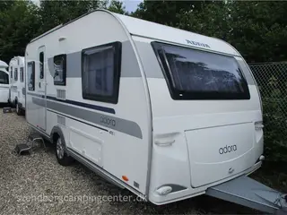 2013 - Adria Adora 472 LU Pæn og velholdt og kan trækkes at de fleste biler og elbiler
