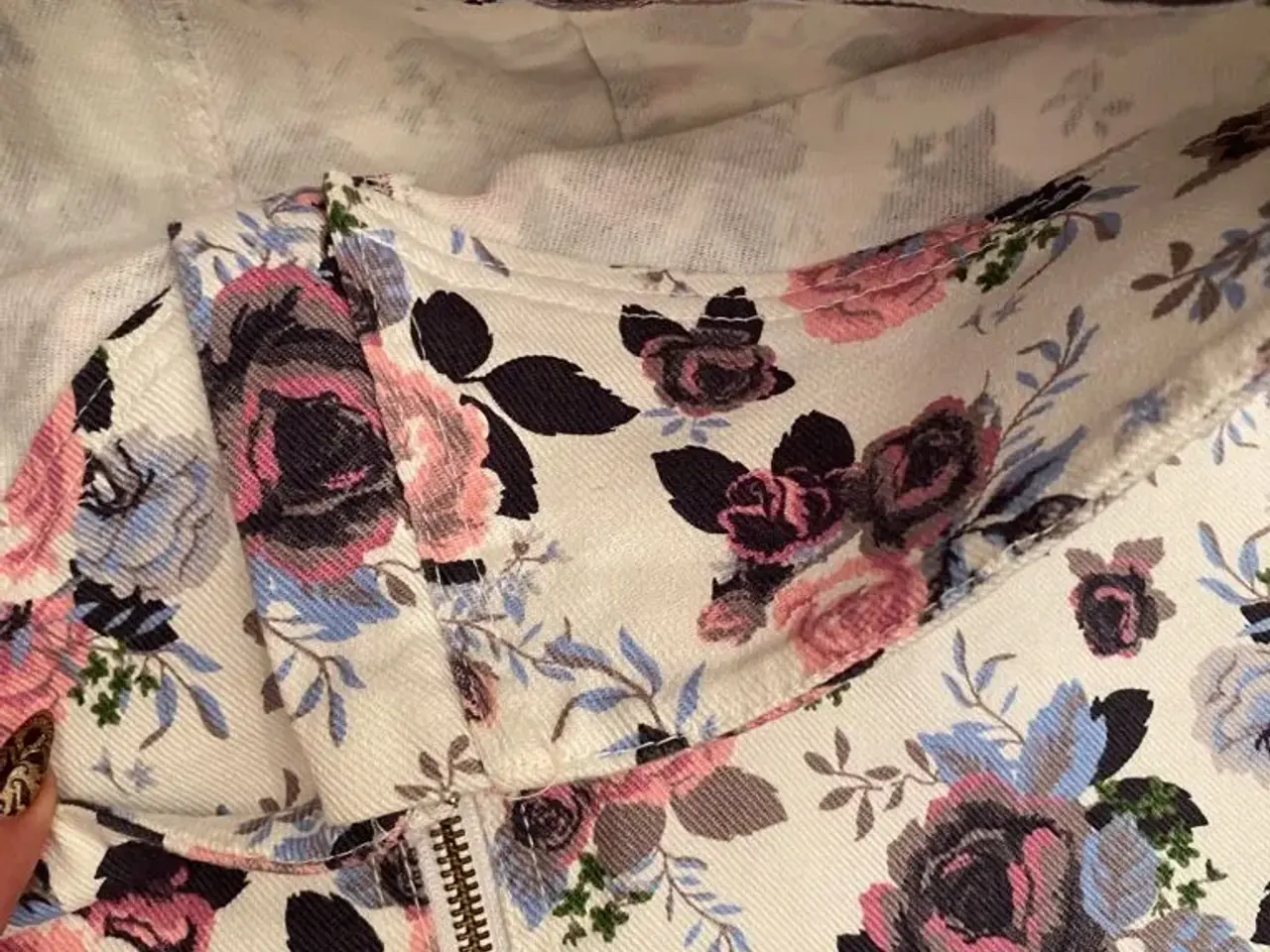 Billede 4 - Smuk blomster nederdel str 34