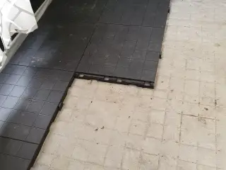Isabella Floor gulvfliser 60 stk.