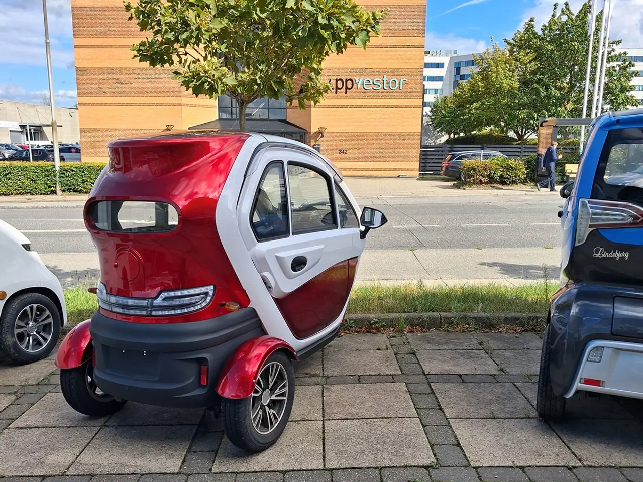 Billede 2 - Urban rød/hvid - 1 års garanti